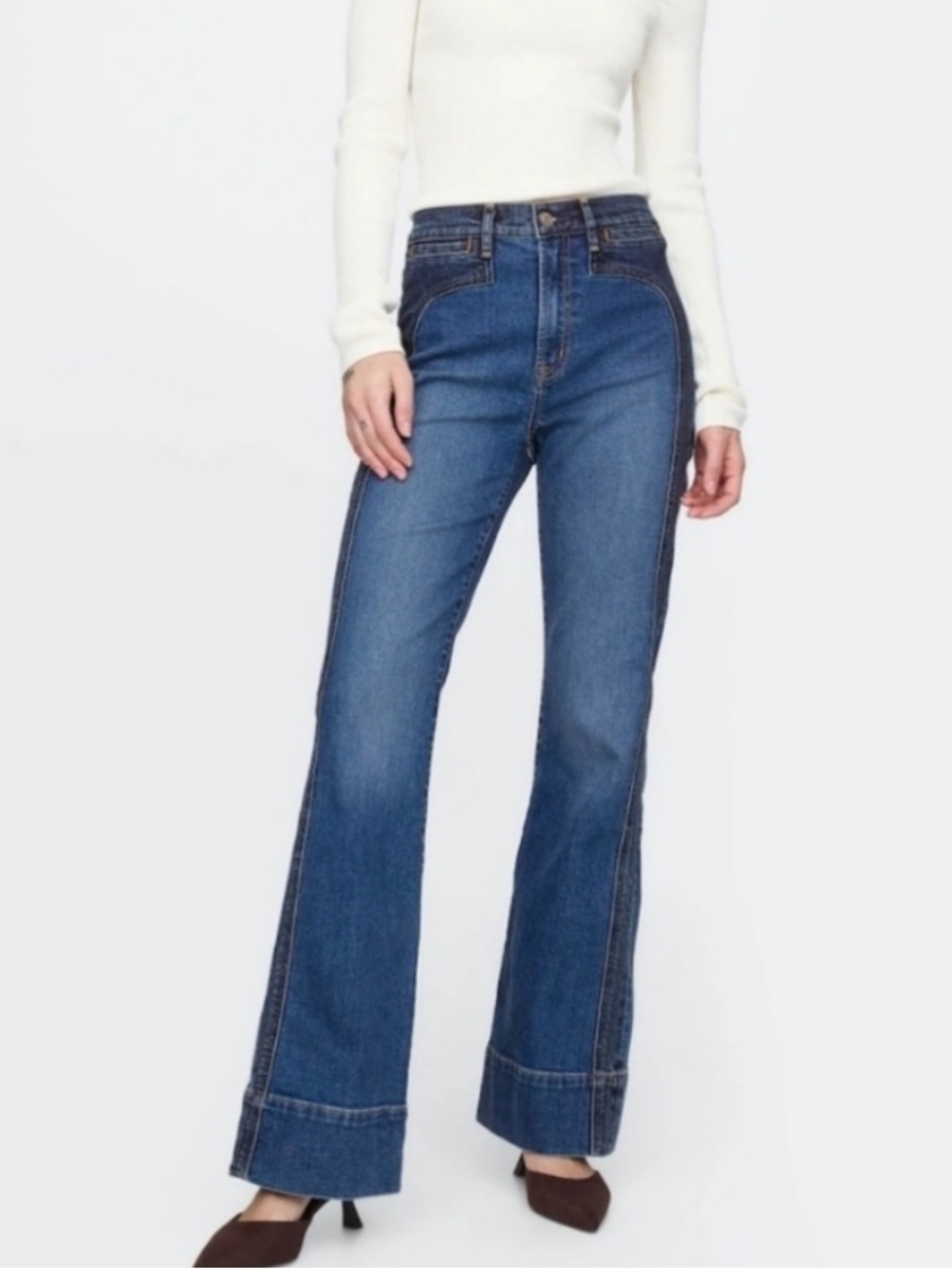 Gap 70’s High Rise Flare Jeans - size 24